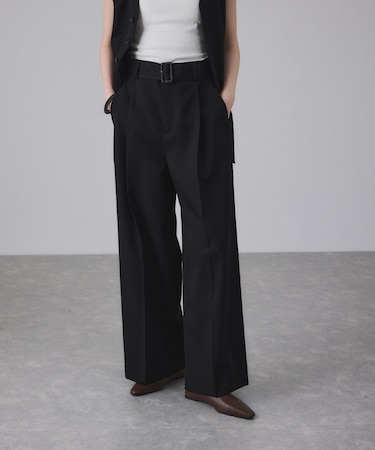NIKKE GABARDINE SLACKS