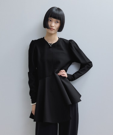 【WEB限定】・【オケージョン】フリルペプラムロングスリーブカットソー