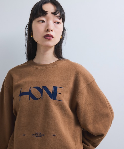 WEB限定】フロッキーロゴスウェット｜アダムエロペの通販｜&mall