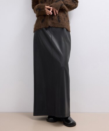 【WEB限定】シンセティックレザータイトスカート