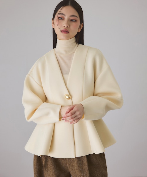 エッグブローチ付きペプラムカーディガン｜アダムエロペの通販｜&mall