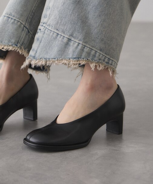 ラウンドトゥパンプス