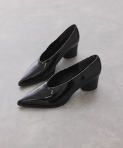 ポインテッドトゥパンプス