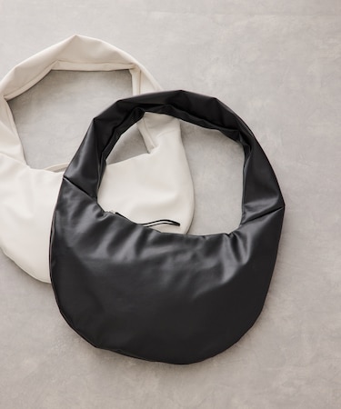 ボディショルダーバッグ