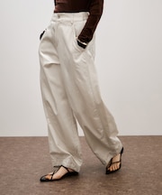 ピグメントダイエッグパンツ