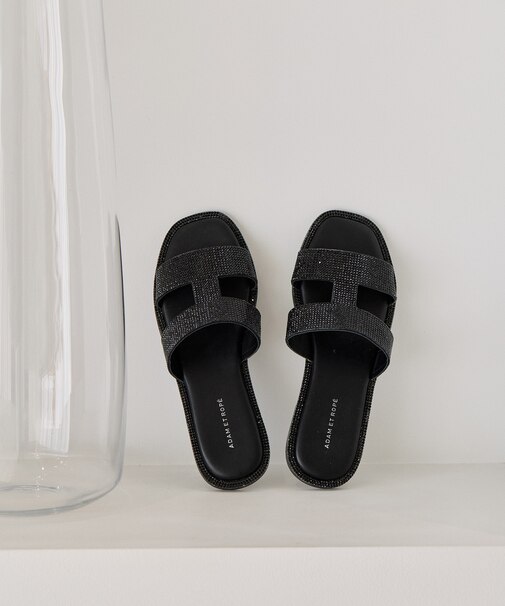 Iストラップラインストーンサンダル