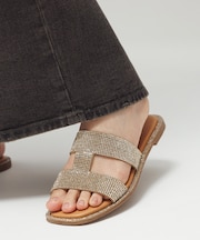 Iストラップラインストーンサンダル