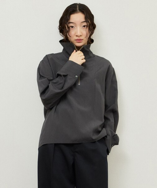 ハーフZIPシャツ