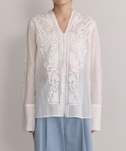 【EMOELLE】ステッチエンブロイダリーブラウス