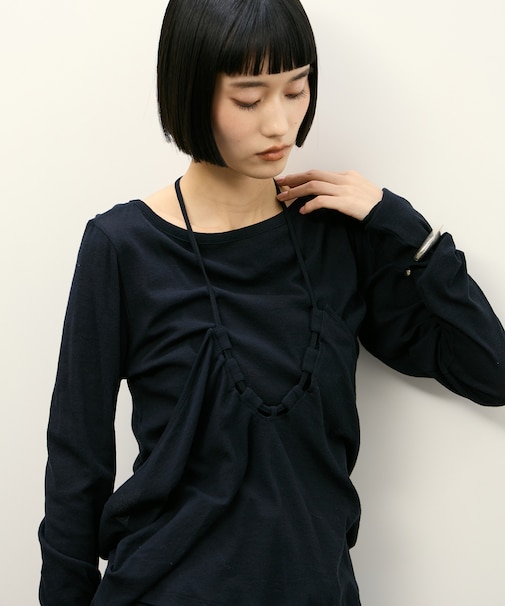 ホルターネックカットソー