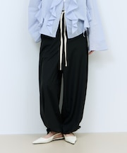 【WEB限定】サイドスリットパンツ