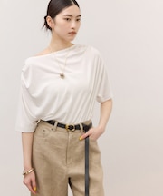 ドレープトップス