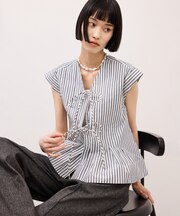 【定番】タックフレアジレブラウス
