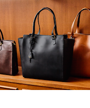 【SHIPS別注】Boldrini Selleria: レザー トートバッグ