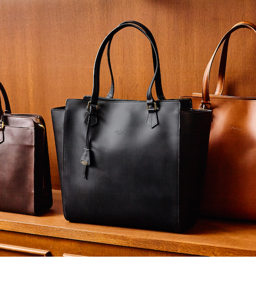 【SHIPS別注】Boldrini Selleria: レザー トートバッグ