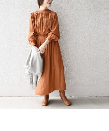 【WEB限定】〈手洗い可能〉シャーリングバックタイワンピース◇