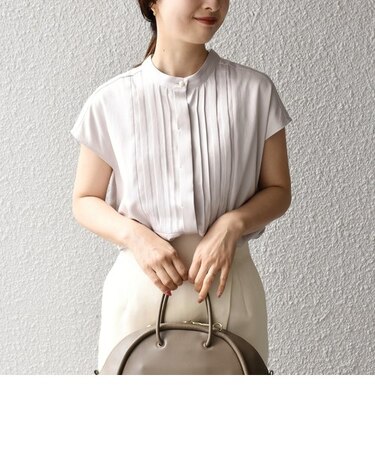 〈手洗い可能〉サテンパールモチーフボタンフレンチスリーブブラウス◇