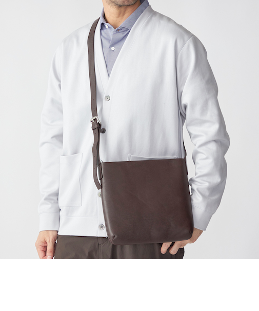 SHIPS: スマート レザー ショルダーバッグ