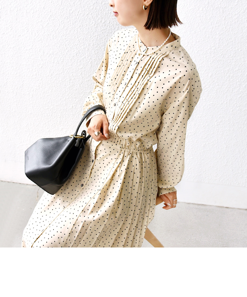 《一部追加予約》【WEB限定】〈手洗い可能〉ドット / 花柄 バンドカラー サイド プリーツ ワンピース