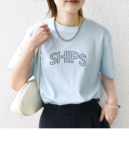 【WEB限定】 SHIPS ラウンド プリント ロゴ TEE