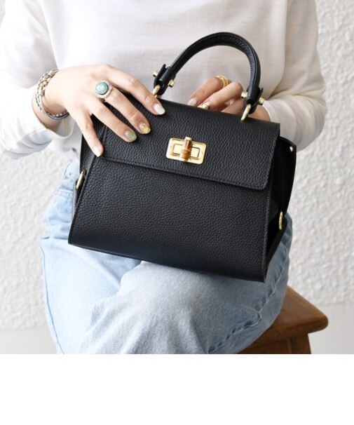 MARCO BIANCHINI: フラップ ショルダーバッグ