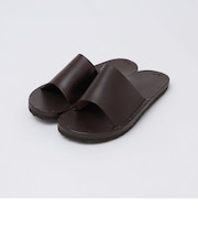 JUTTA NEUMANN: SIMONE SANDAL