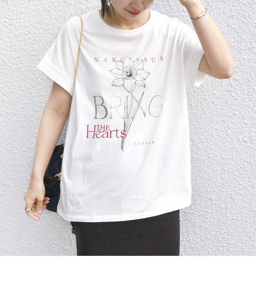 【WEB限定】〈手洗い可能〉フラワー 箔 プリント ロゴ TEE