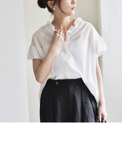 quaranciel:〈手洗い可能〉コットン フリルネック フレアスリーブ ブラウス