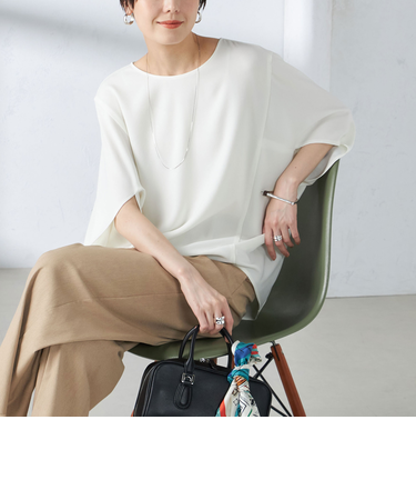 〈接触冷感 / 手洗い可能〉アセテート混 バック サテン ドルマン ブラウス