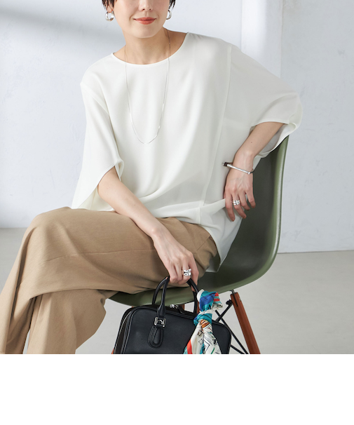 〈接触冷感 / 手洗い可能〉アセテート混 バック サテン ドルマン ブラウス