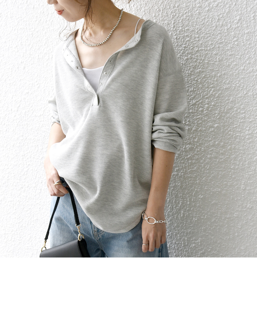 《一部追加予約》SHIPS any:〈洗濯機可能〉ワッフル ヘンリーネック ラウンドヘム プルオーバー