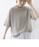 ベージュ