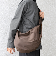 SHIPS any: リップストップ ナイロン ロゴ 刺繍 クレッセント ショルダーバッグ◆