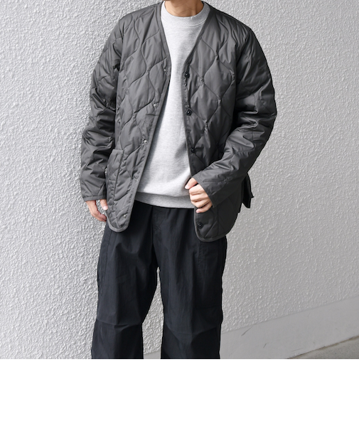 【SHIPS any別注】TAION: 〈手洗い可能〉ダウンキルト スリット ボタン カーディガン◇