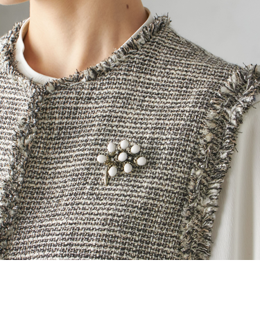 troisiemeCHACO:木の実 モチーフ ブローチ