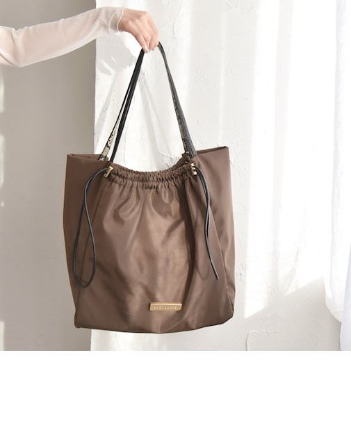 quaranciel: A4 ドロストコード ギャザー トートバッグ