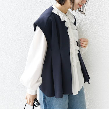 【WEB限定】〈手洗い可能〉ダンボール フロント タック ジレ