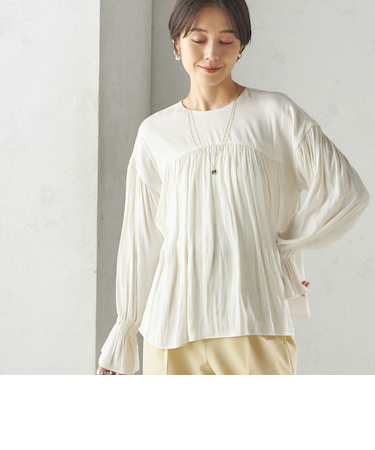 〈手洗い可能〉割繊 クルーネック ギャザー ブラウス