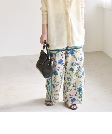 quaranciel:〈手洗い可能〉SPRINTEX フラワーパネル柄 スカーフ ワイド パンツ