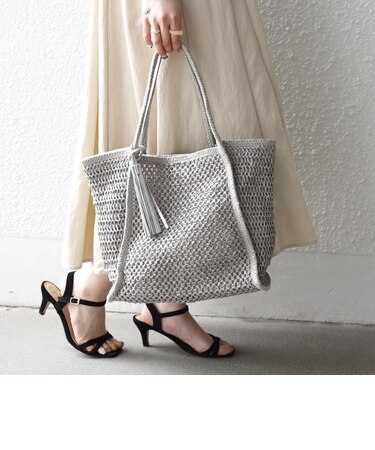 《一部追加予約》SHIPS any: タッセル 透かし編み ペーパー トート バッグ