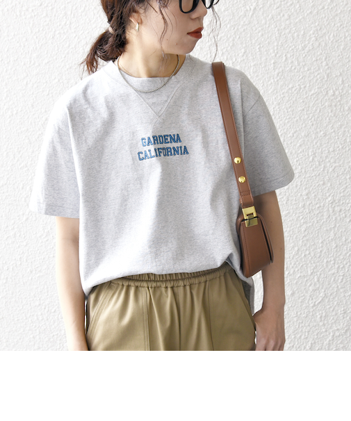 【SHIPS any別注】Collegiate Pacific:〈洗濯機可能〉V ガゼット プリント & 刺繍 Tシャツ 25SS