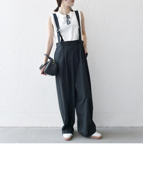 【新品　未使用】emmi ワイドショルダーサロペット emmi atelier ワイドショルダーサロペット エミ - メルカリ