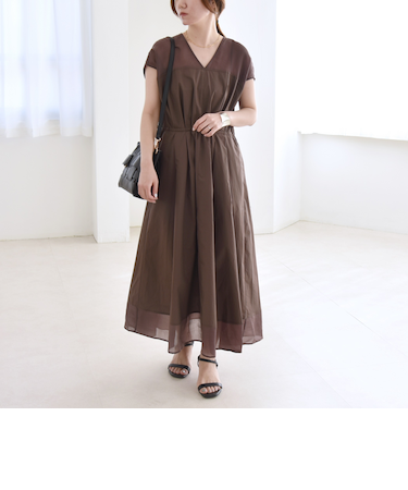 quaranciel :〈洗濯機可能〉シアー ドッキング Vネック フレンチスリーブ ワンピース