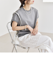 quaranciel:〈洗濯機可能〉ライト ポンチ コンパクト フレンチスリーブ TEE