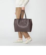 【WEB限定】SHIPS: ライトウェイト 合成皮革 ビズ ホリゾンタル ジップ ブリーフ バッグ