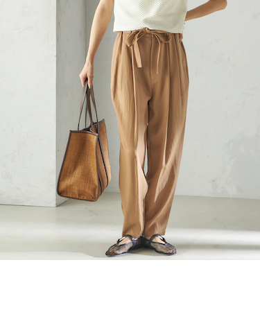 小泉里子コラボ:〈手洗い可能〉ツイル ウエスト テーパード パンツ