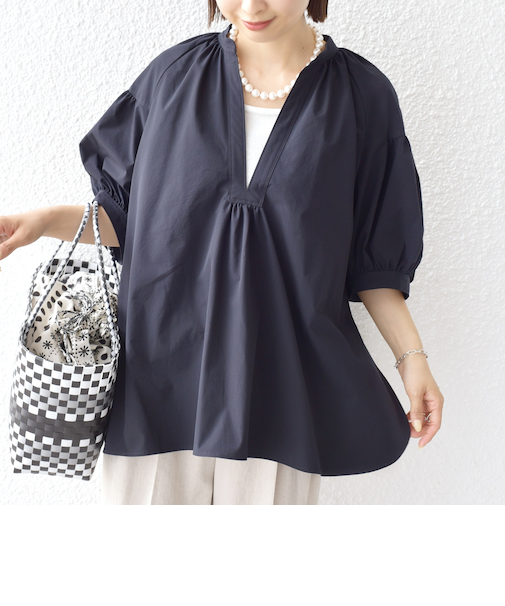 〈接触冷感 / 撥水加工〉TEX BRID(R)タフタ スキッパー 5分袖 ブラウス