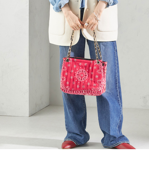 ⭐️最終値下げ⭐️限定品DIESEL ピンク キルティング ショルダーバッグ 正規品 CHARM-D SHOULDER S