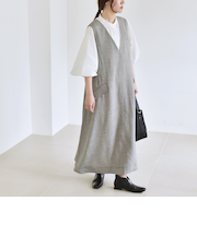 quaranciel:〈洗濯機可能〉ウーステッド ステッチワーク ポケット フレア Vネック ワンピース