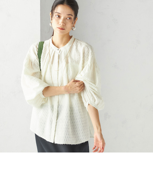 〈手洗い可能〉シアー ジャカード 袖 シャーリング ブラウス